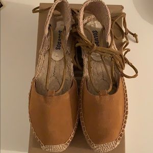 Platform gladiator sandal